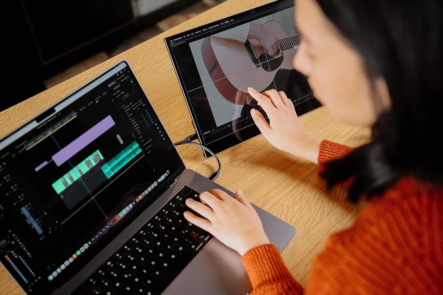 Verbatim PMT-17 17.3" Portable Multi-Touch Monitor